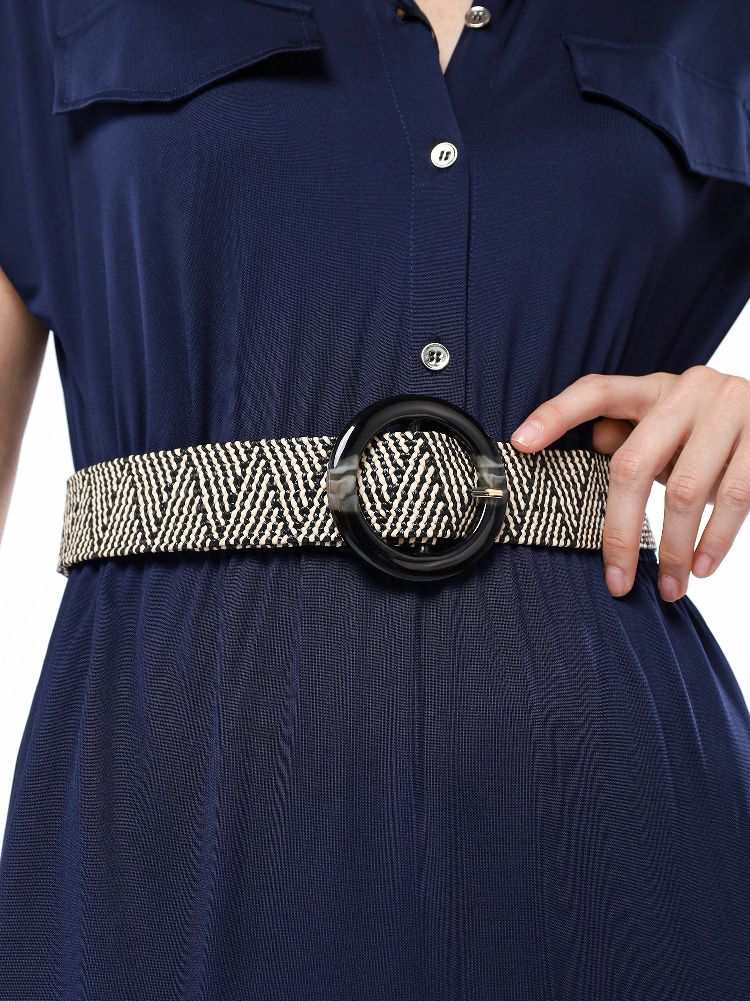 Ремень на пряжке с плетением